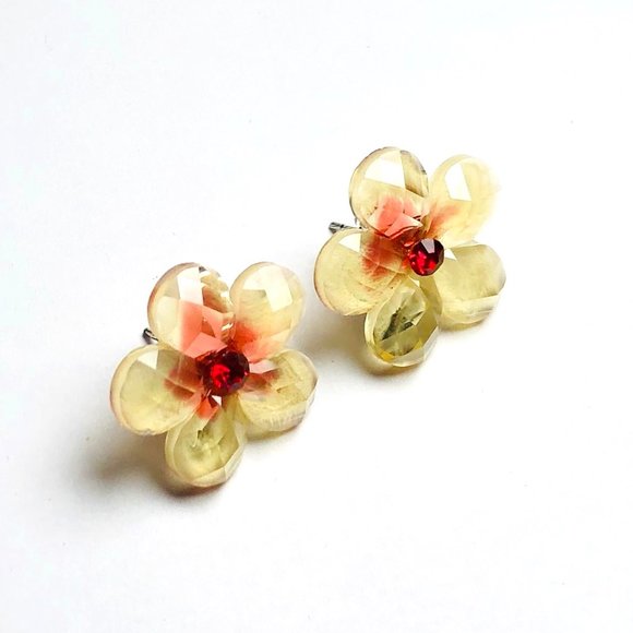 New! Red Rhinestone Flower Stud Earrings - Picture 4 of 6